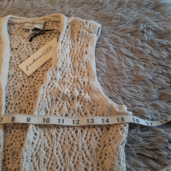 Freshman 1996 Boho Maxi Crochet Cardigan Open Sleeveless Cream Color Size XS NWT - Picture 6 of 16